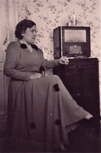 Gwendolina was gek op actualiteitenprogramma's. Nu werd een zekere Orson Welles aangekondigd.